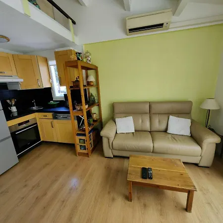 T2 Climatise Avec Piscine, Tennis, Parking - A 1km De La ! - Fr-1-607-174 아파트 *