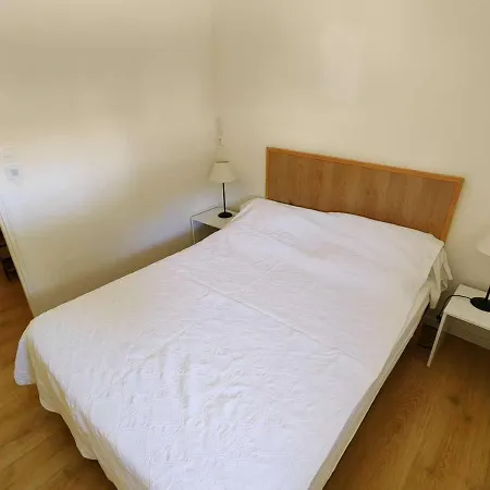 T2 Climatise Avec Piscine, Tennis, Parking - A 1km De La ! - Fr-1-607-174 *